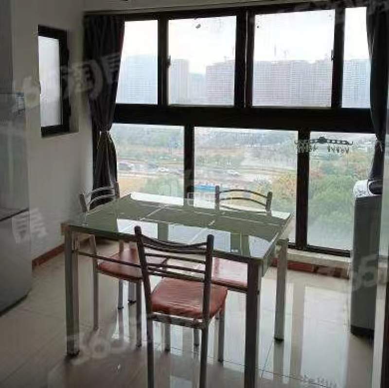 东方万汇国际公寓（东方万汇城南区）10825693卧室图4