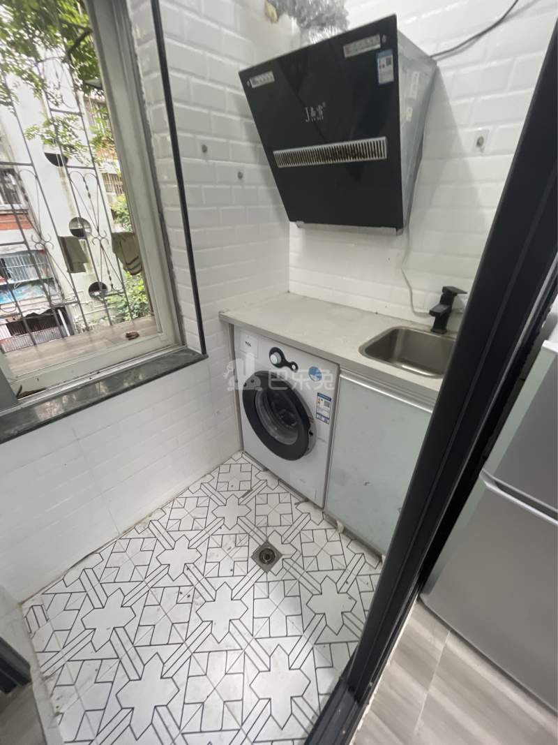 南油生活B区10825968卫生间图4