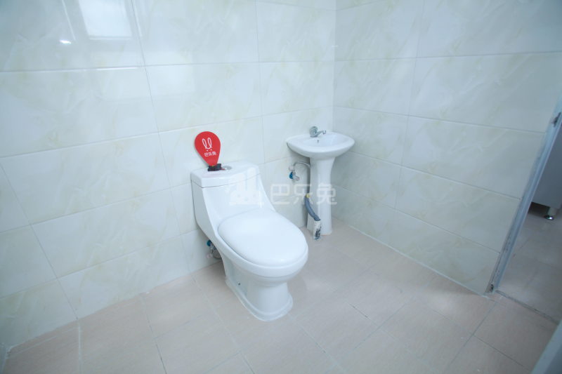 创客坊公寓1082600卫生间图17