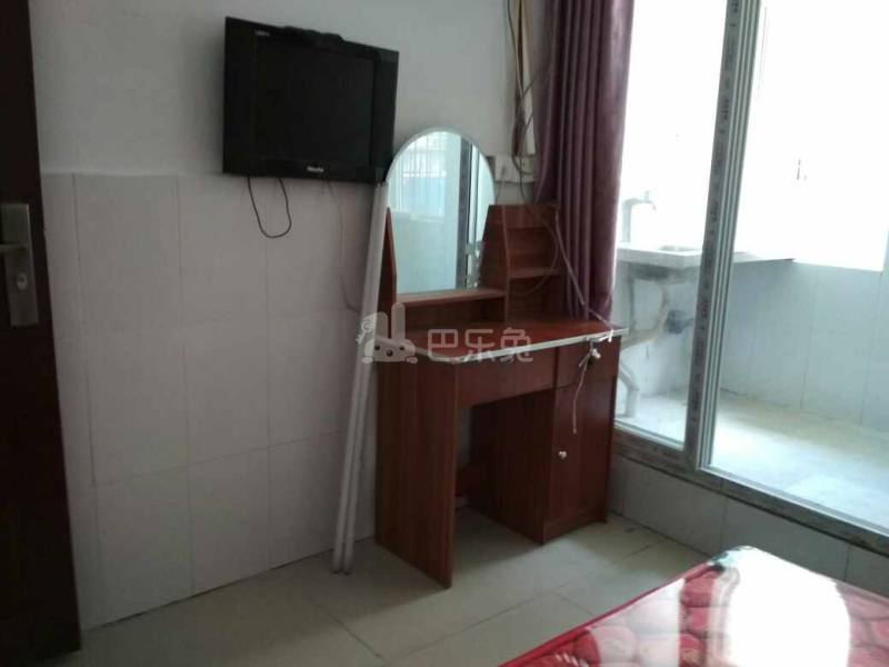 聚宝路165号1083490卧室图0