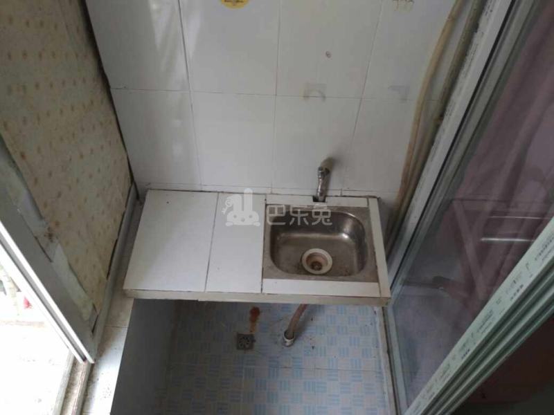 聚宝路165号1083521厨房图3