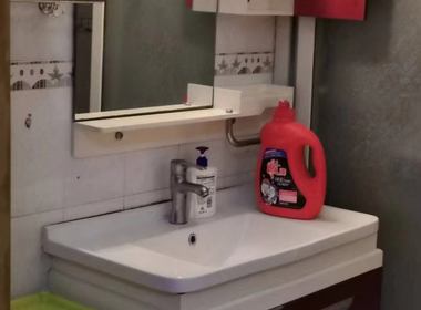 金发公寓 2室1厅1卫