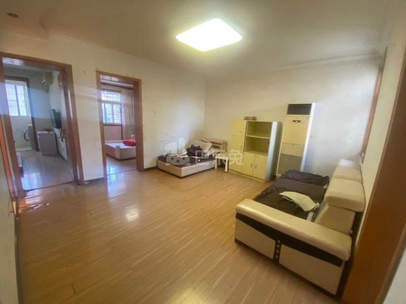 银龙雅苑10855658客厅图2