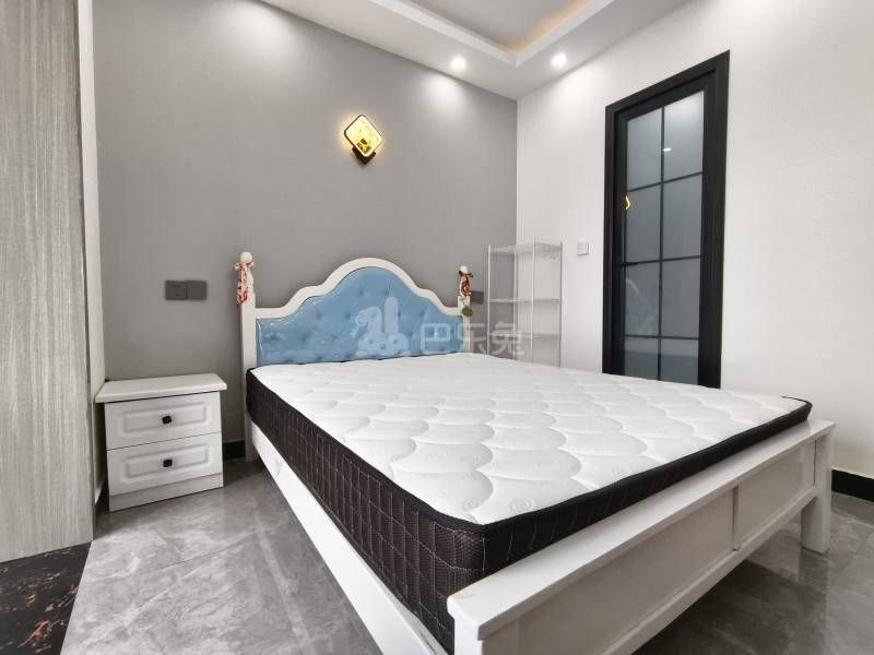巷佳华苑1期10873283卧室图2