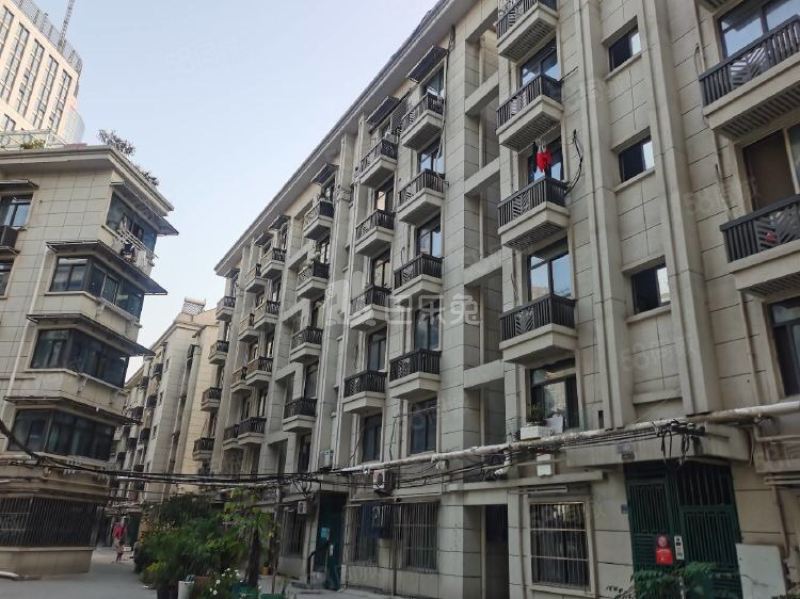 江苏路144号10875533卧室图5