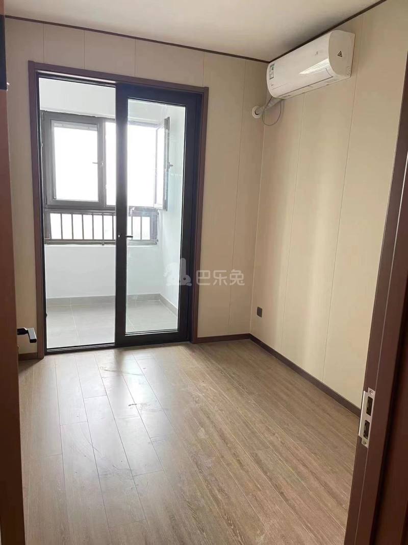 空港新都孔雀城·月鹭府10876338卧室图2