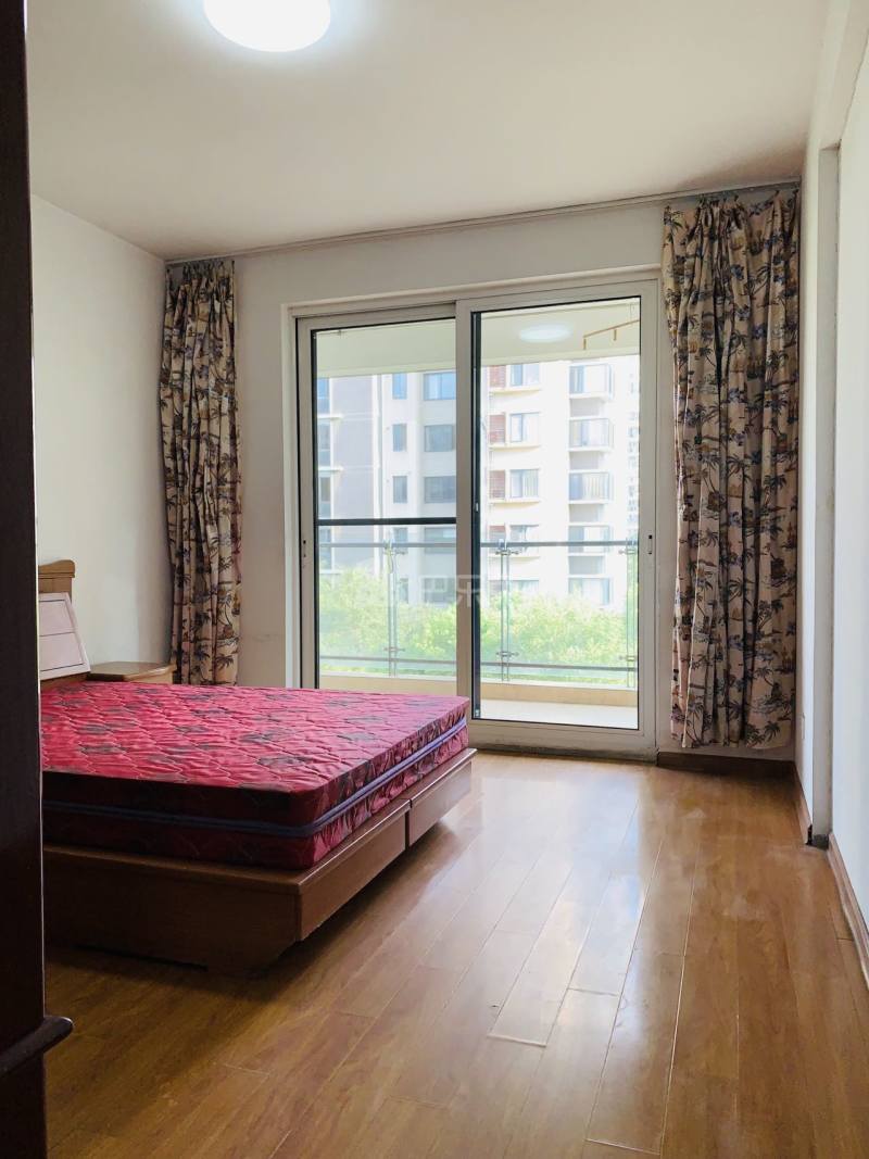 银城西堤国际第三区10876656卧室图2