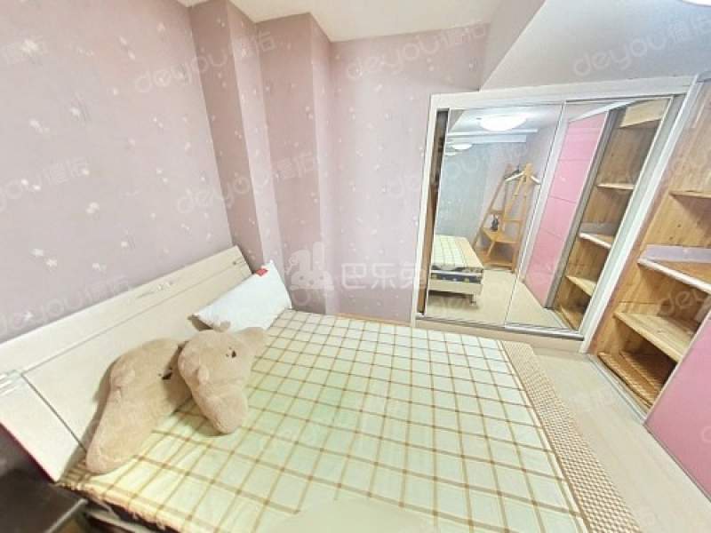 润花园10888829卧室图0