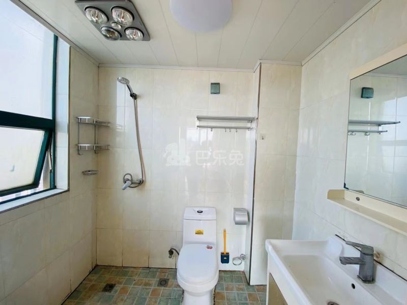 明发滨江新城三期10902383卫生间图2