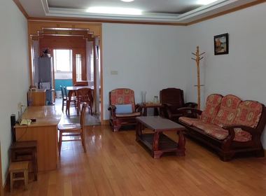 天山路1号 2室2厅1卫