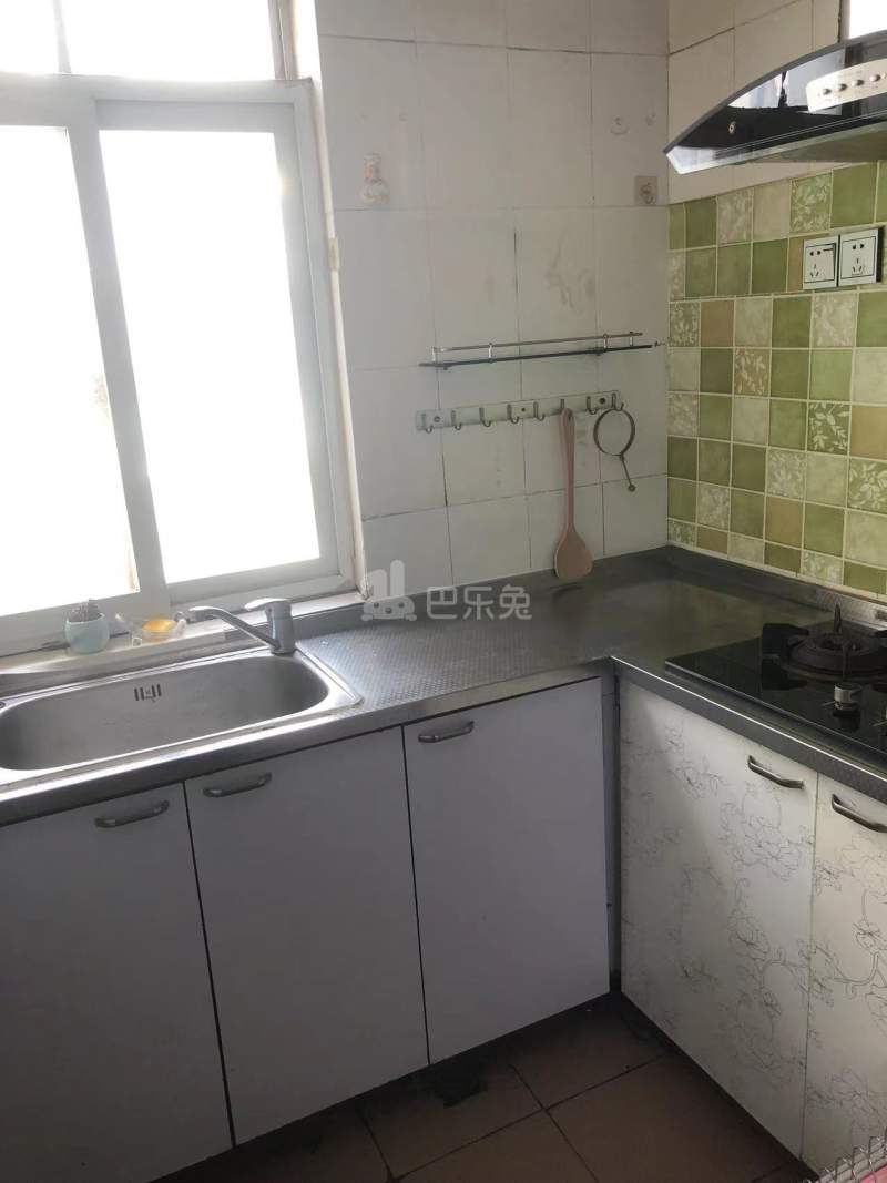 场门口小区10915368卧室图1