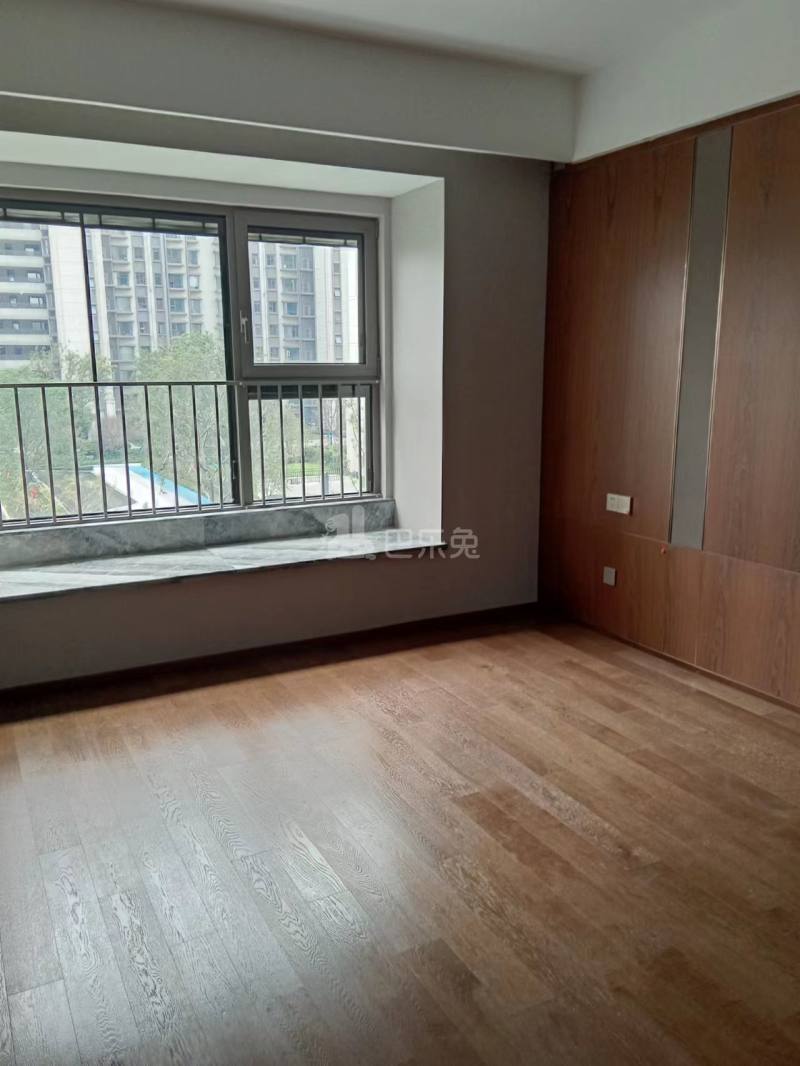 星河国际（天颂花园）10931830卧室图3