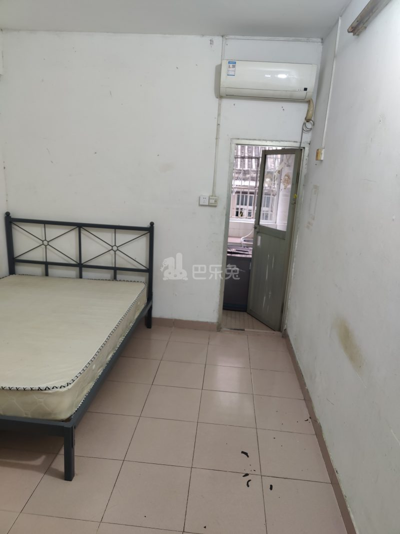 南山村10943436卧室图1