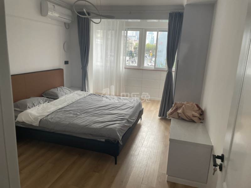 春江佳园10950286卧室图1