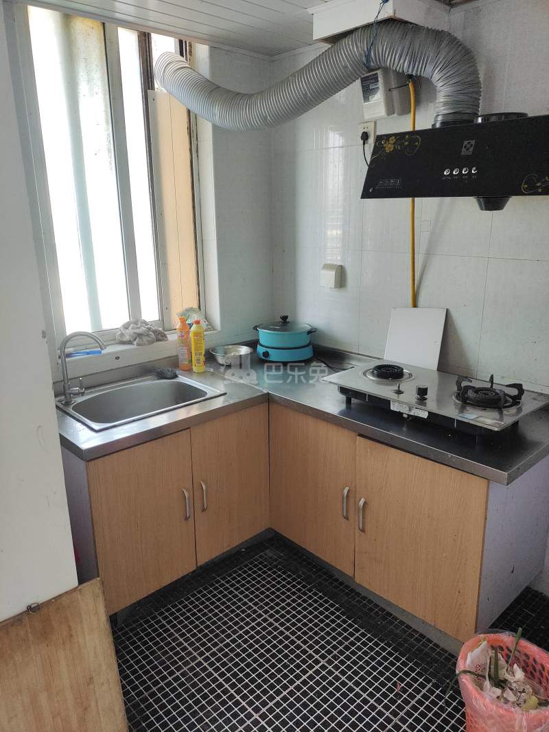 沁富佳苑北区7161668厨房图8
