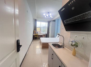 航鹤路1988号 20室19厅20卫