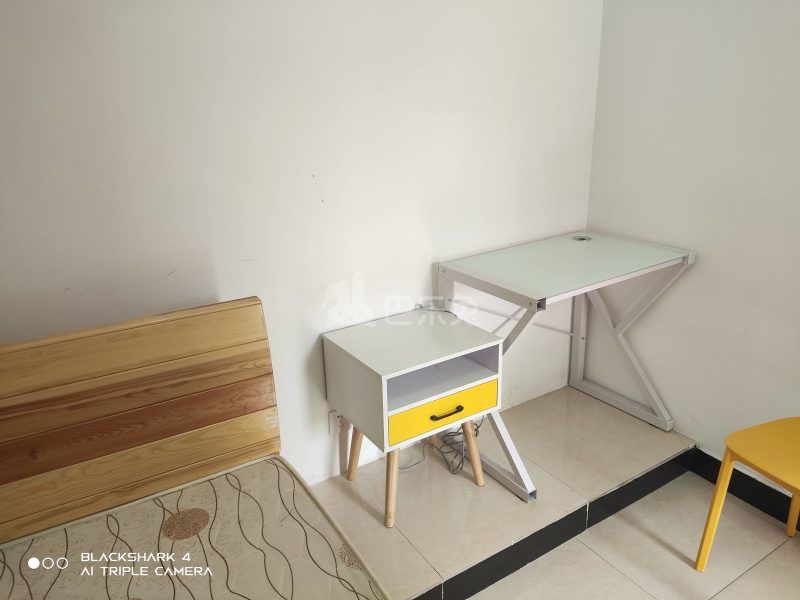 迎春街27号10965839卧室图2