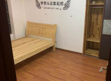 金宁广场 3室1厅1卫