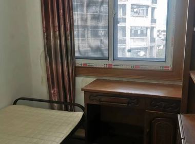 江苏路140号 2室1厅1卫