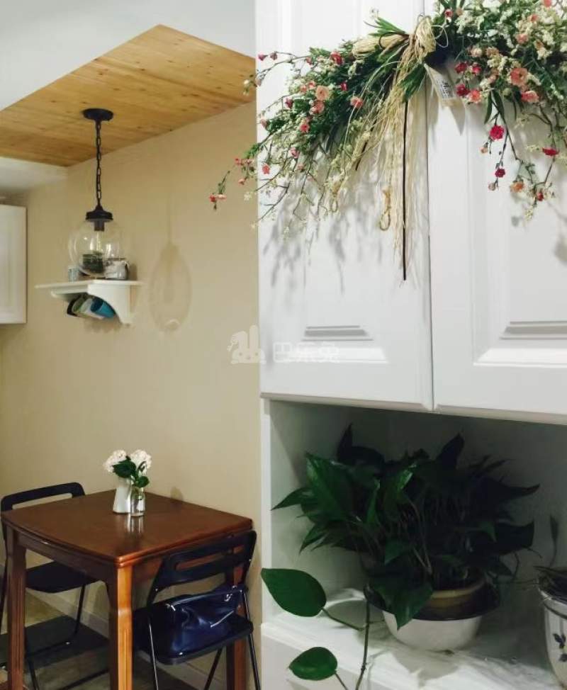 万和尊邸11013971卧室图1