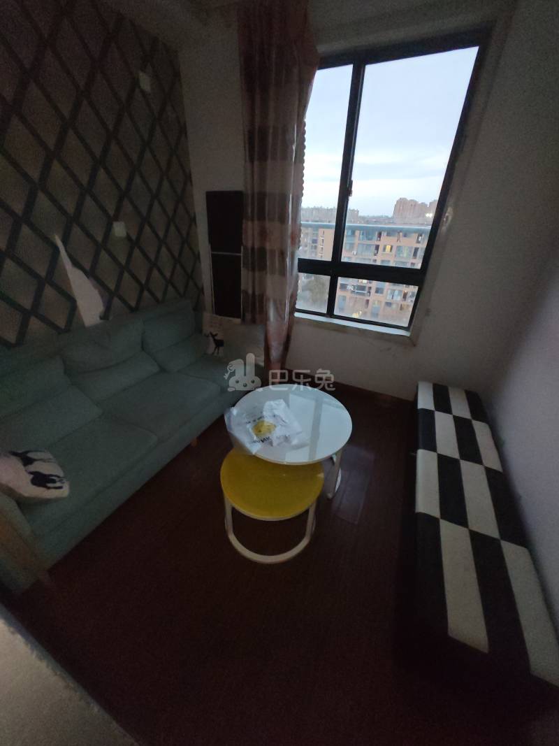 佘北家园茸达苑11087542卧室图3