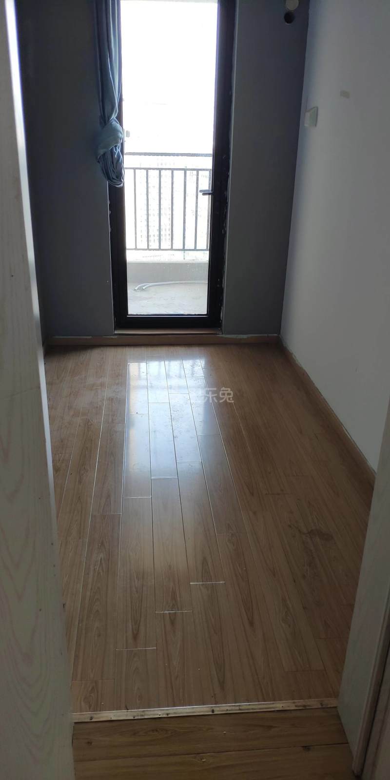 世茂外滩新城2期11125907卧室图2