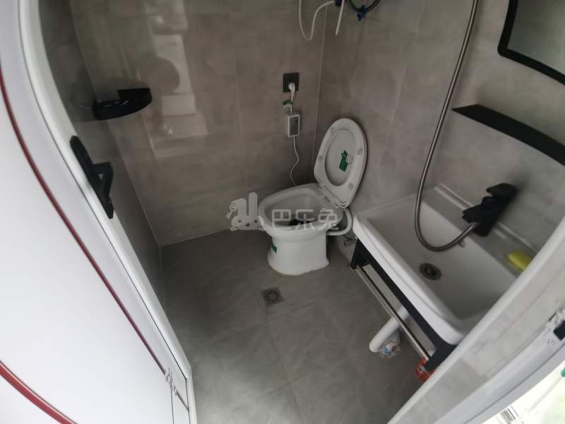 万立城商住楼11136126卫生间图5