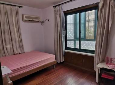 江景园 3室2厅1卫