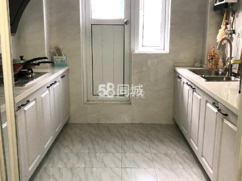 双湖星城1期11181738卧室图2