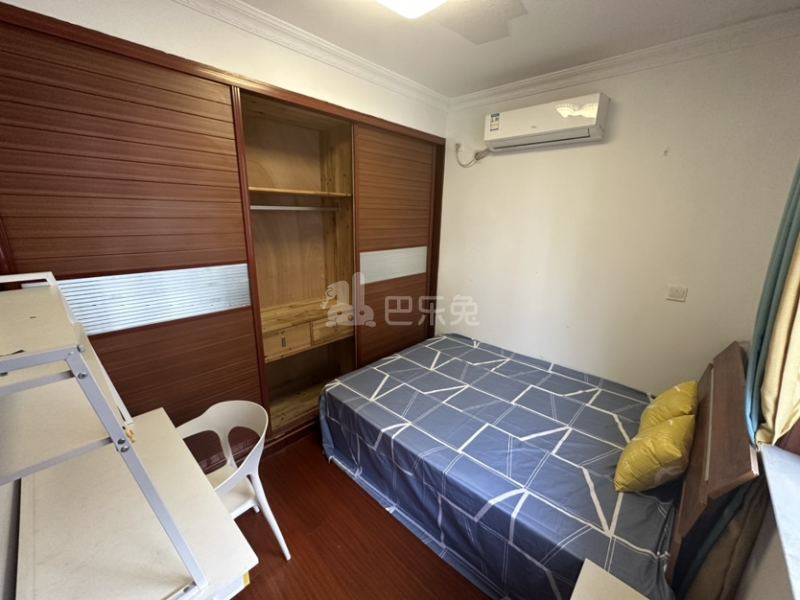 金鹤新城中房公寓11204258卧室图2