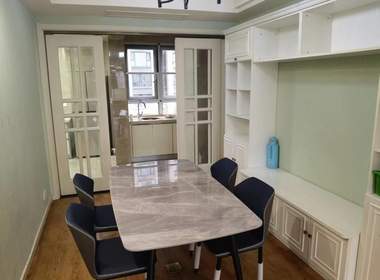 保利罗兰香谷 3室2厅2卫