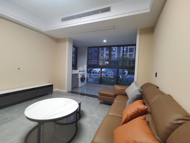 紫晶美域11221724卧室图0