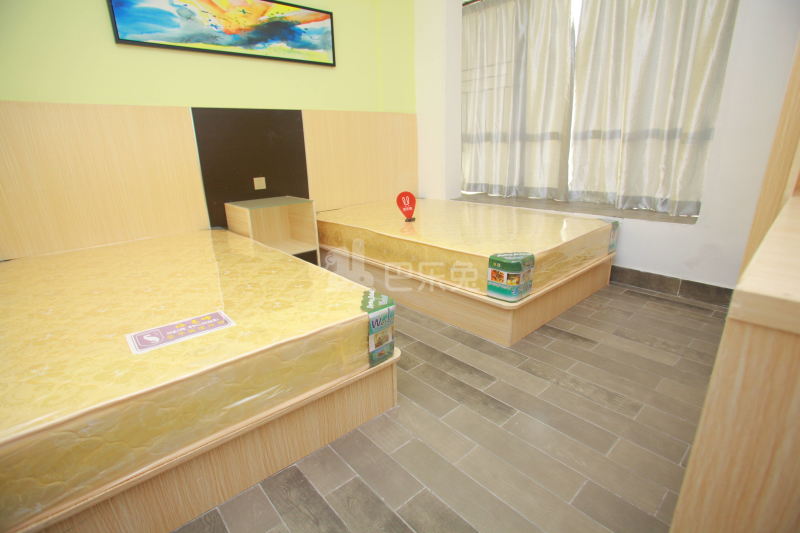 鱼籽公寓（宝安店）1122152卧室图2