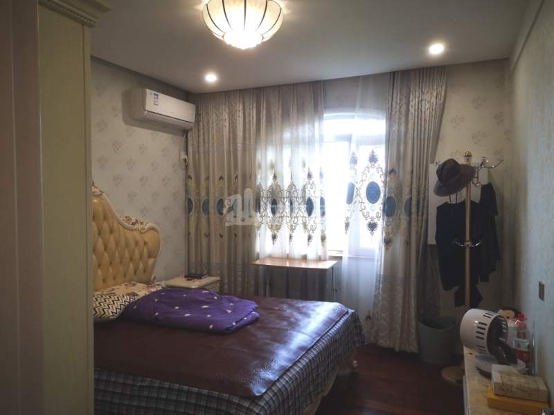 湖滨世纪花园11252471卧室图0