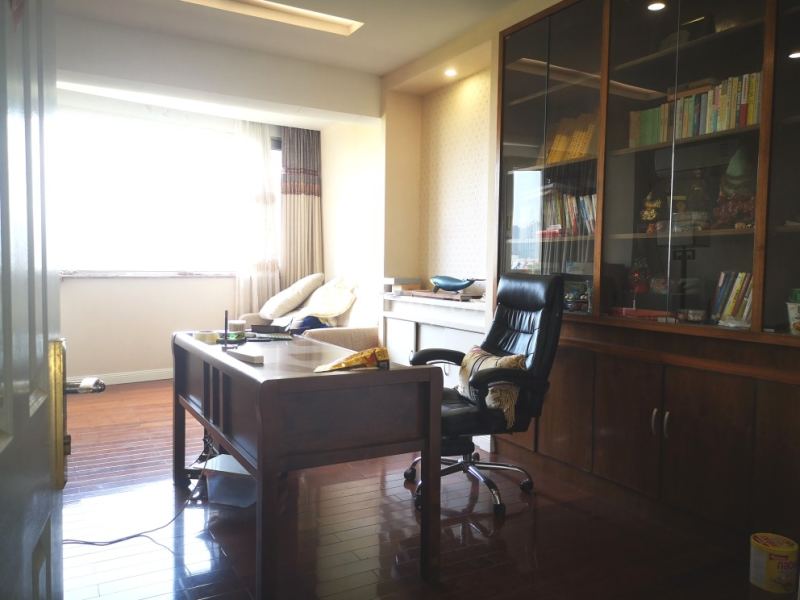 湖滨世纪花园11252471卧室图2