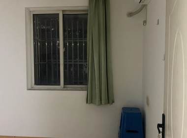 银龙花园三期 3室1厅1卫