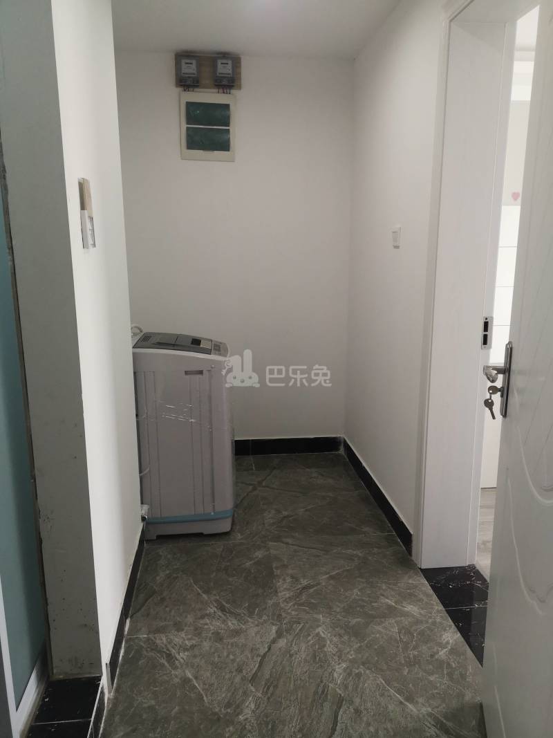 佘北家园木槿苑11220254客厅图4