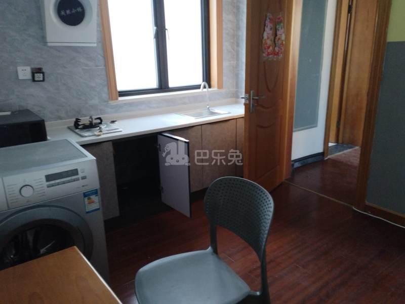 英郡雷丁小城11347881卧室图1