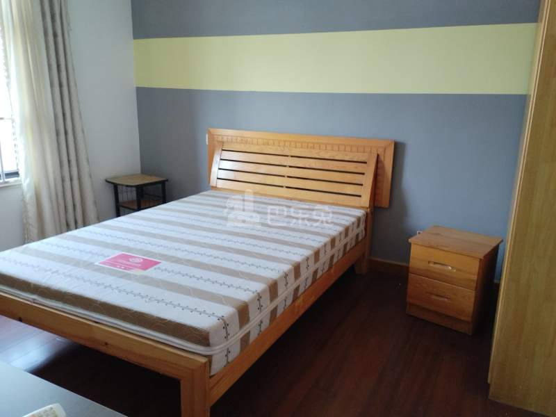 英郡雷丁小城11347881卧室图2