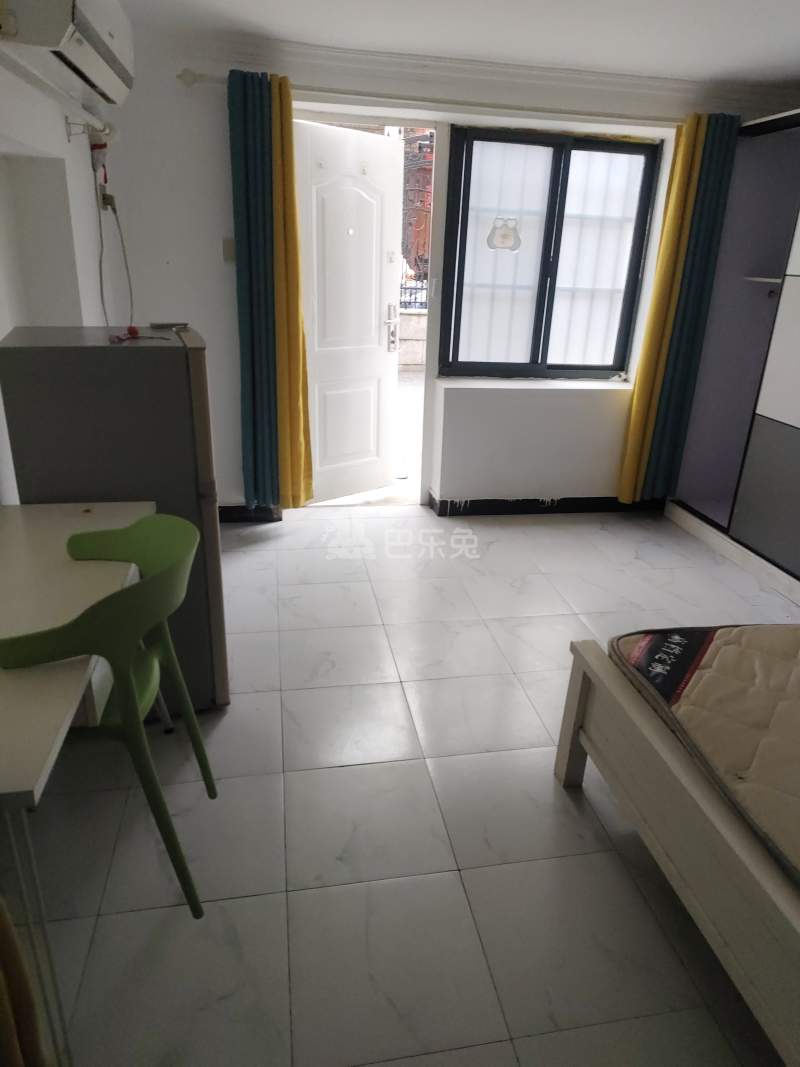 振新佳苑（预计26 年4月-6月拆迁）11376447卧室图3