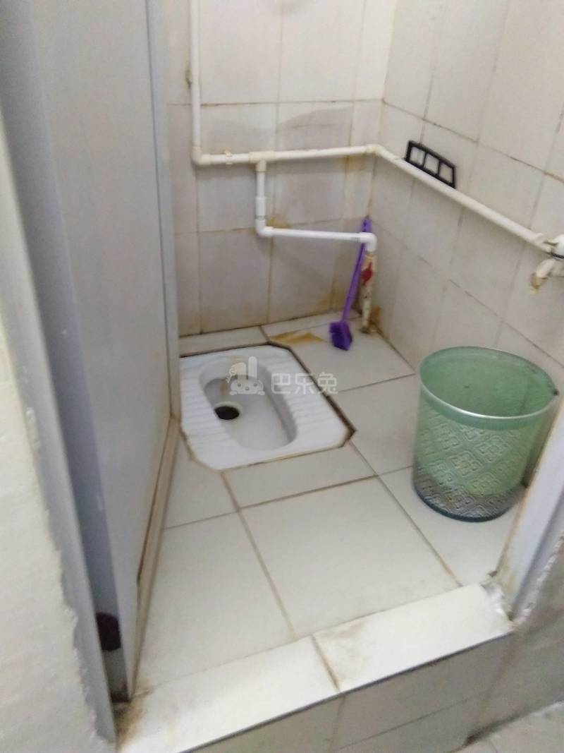 现代城华庭1137871卫生间图5