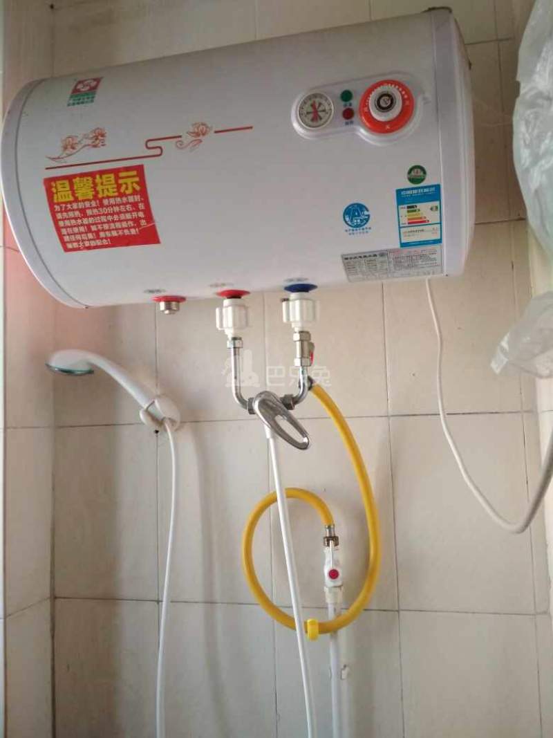 岗贝社区20号1137955卫生间图8