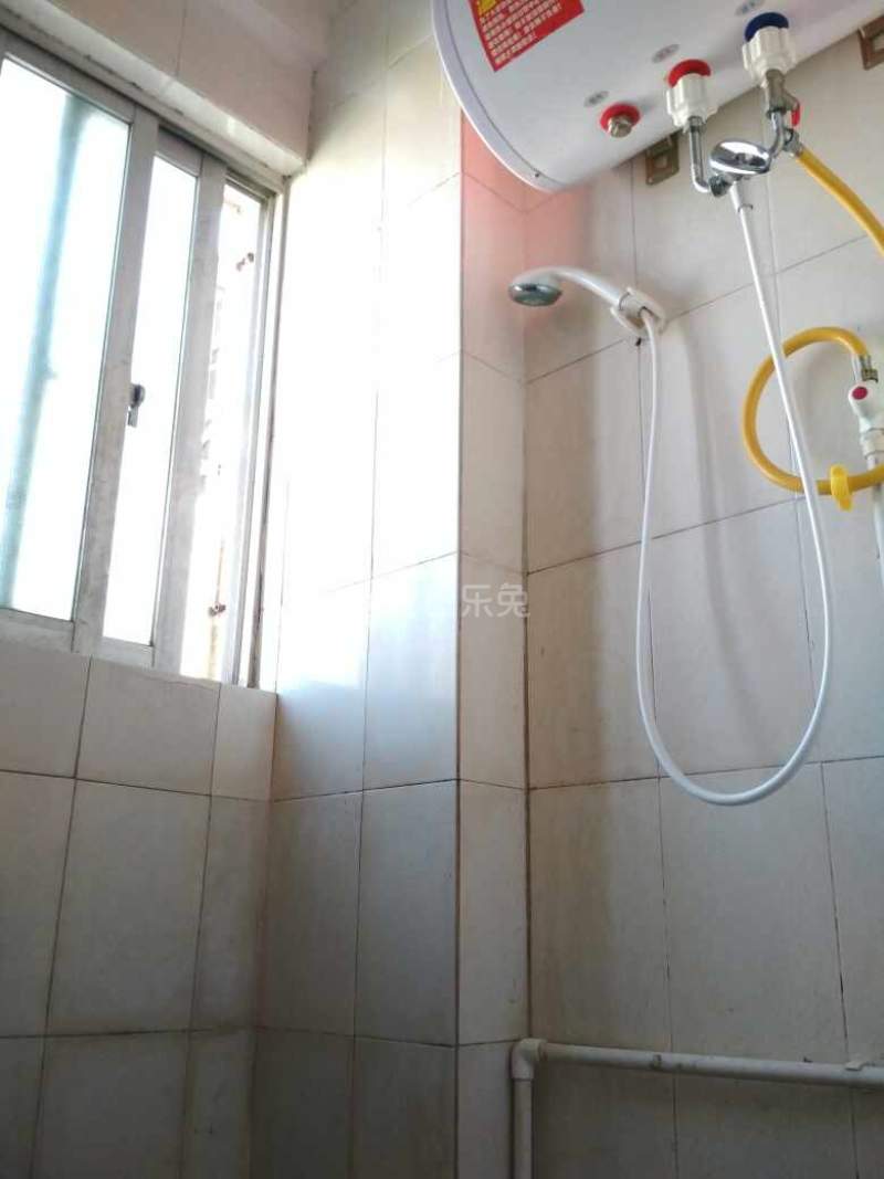 岗贝社区20号1137955卫生间图9