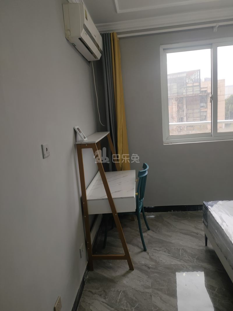 骏苑2期11381078卧室图2