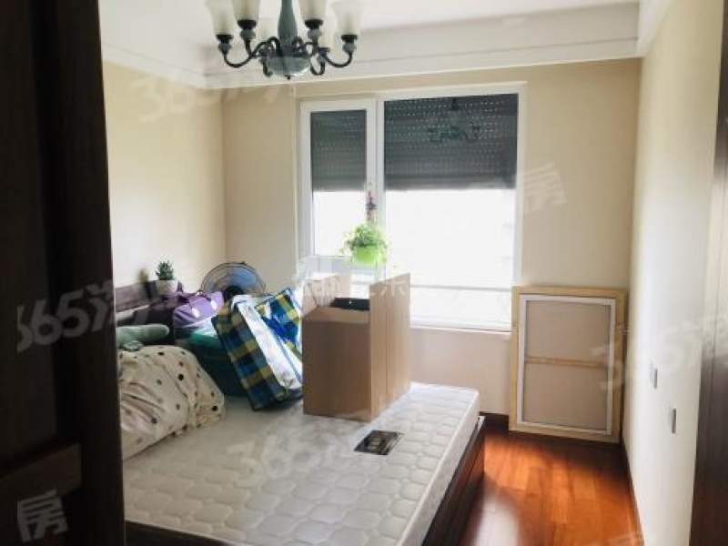 保利朗诗蔚蓝11381228卧室图1