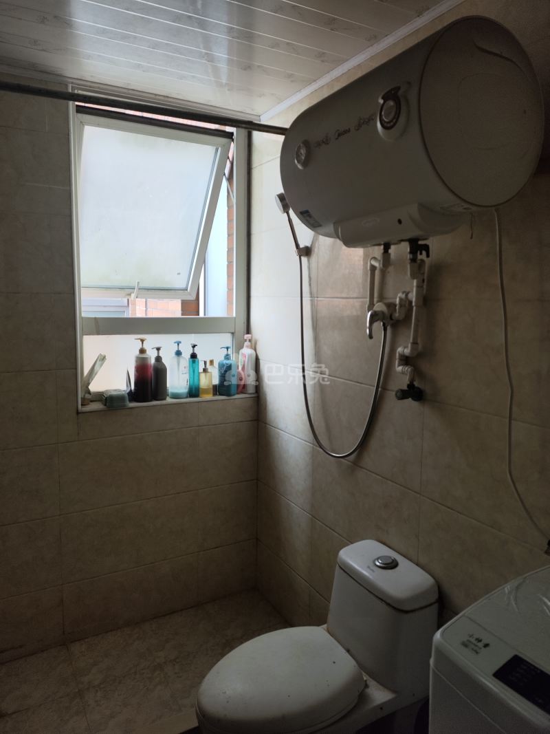 金榜新苑北区1140069卫生间图10