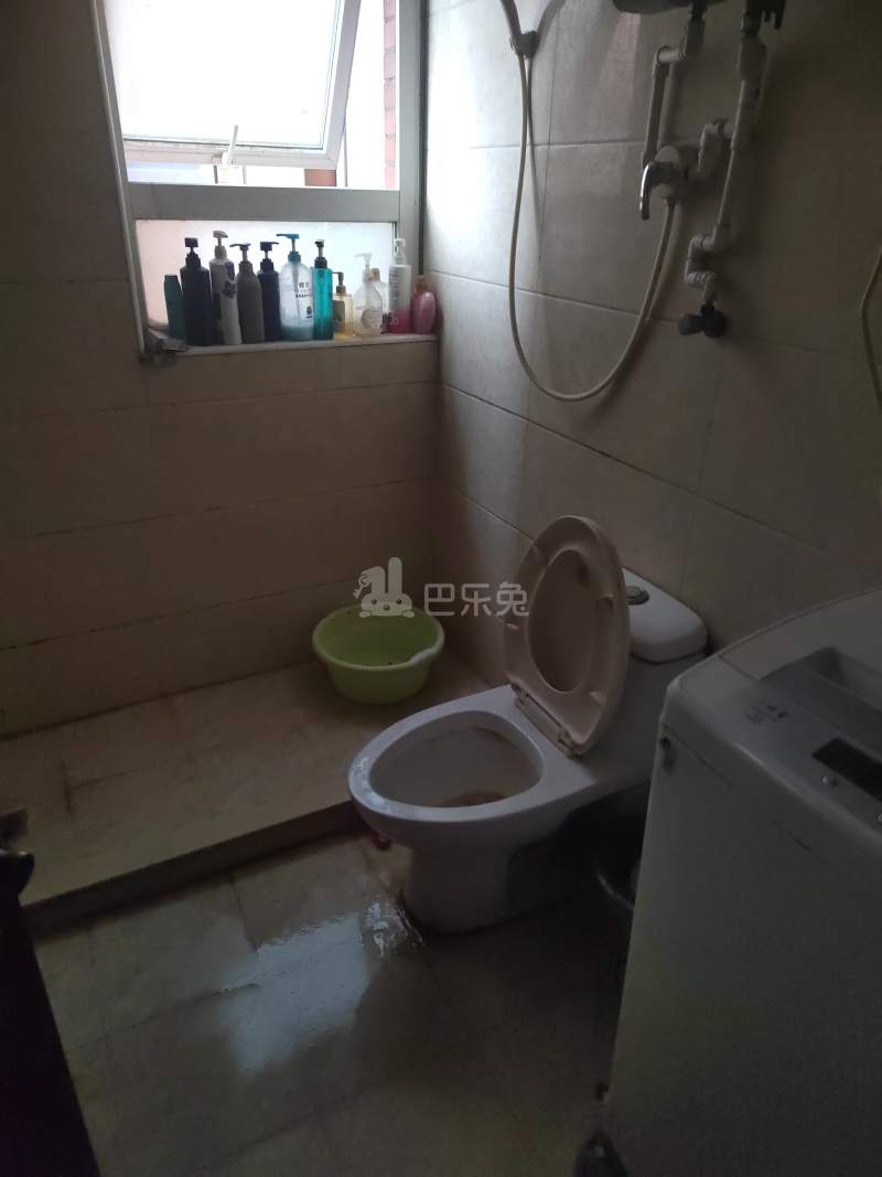 金榜新苑北区1140069卫生间图11