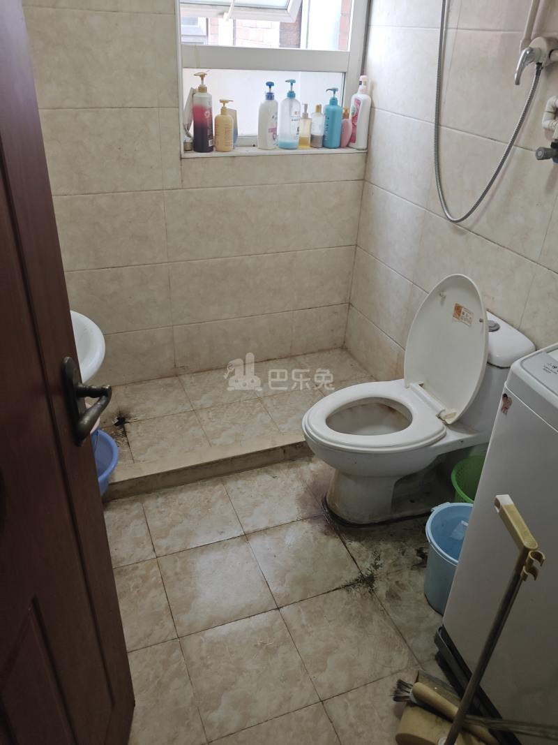 金榜新苑北区1140069卫生间图8