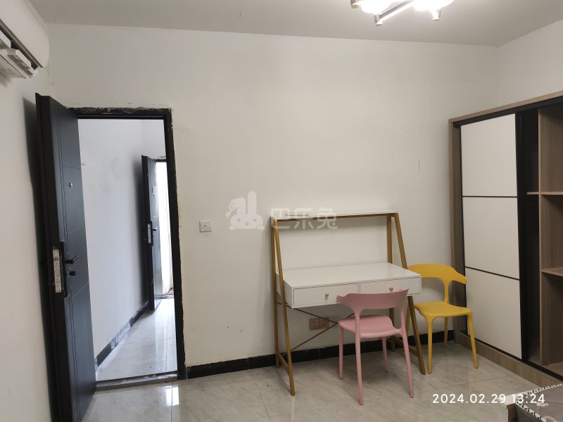 长丰村四队唐家宅（民房）11411089卧室图2