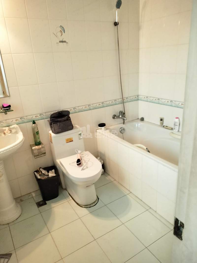 富锦苑11411180卫生间图12